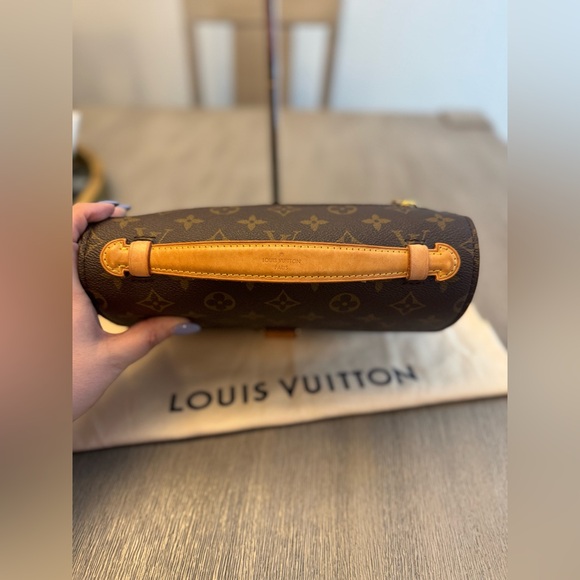 LV Pochette Metis Monogram - Picture 2 of 10